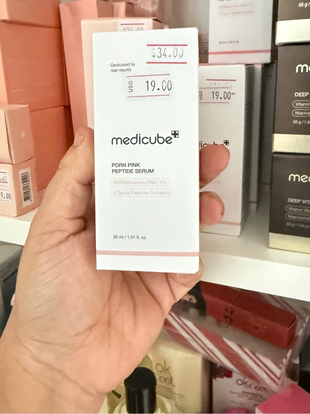 Medicine PDRN Pink Peptide Serum – White & Pink